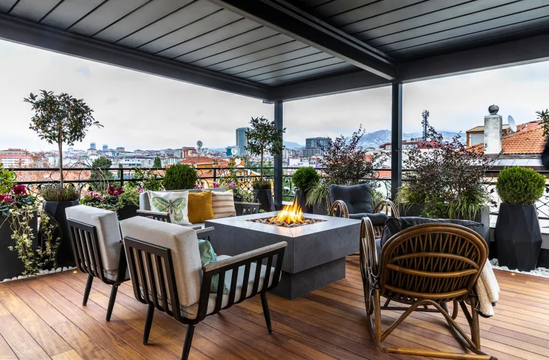 Priced by the Foot, Valued by the View: The Quiet Rise of America's Outdoor Square Footage